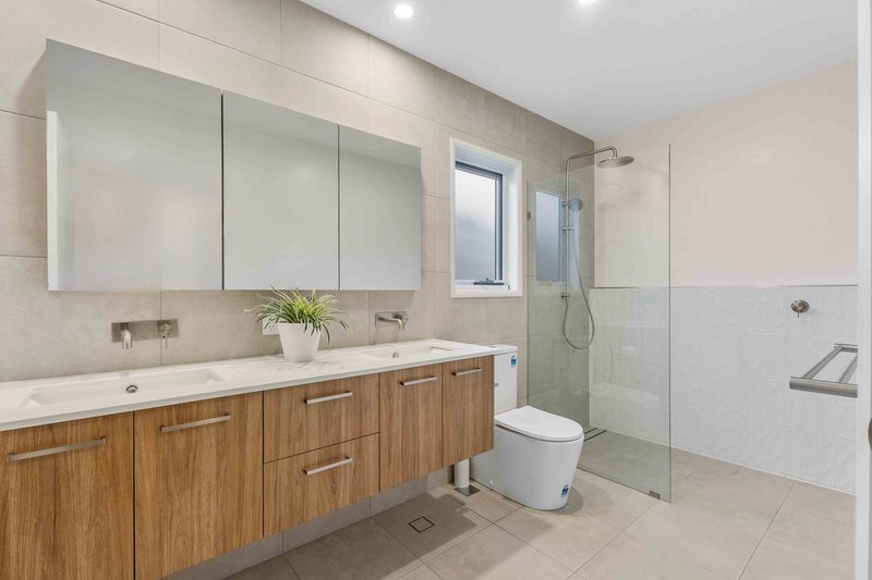 Photo - 96/77 Spring Way, Nikenbah QLD 4655 - Image 12