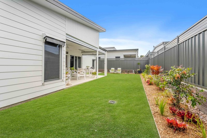 Photo - 96/77 Spring Way, Nikenbah QLD 4655 - Image 13