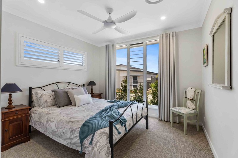Photo - 96/77 Spring Way, Nikenbah QLD 4655 - Image 14