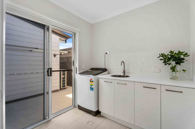 Photo - 96/77 Spring Way, Nikenbah QLD 4655 - Image 18