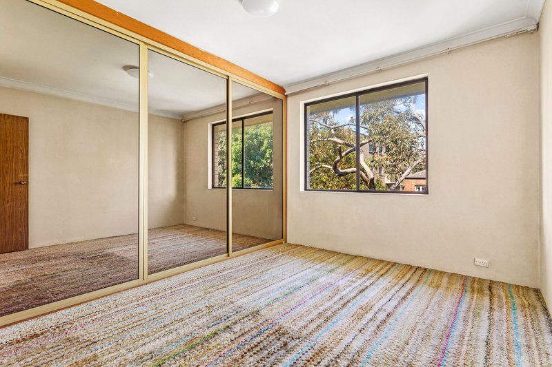 Photo - 9/68 Beach Road, Bondi Beach NSW 2026 - Image 4