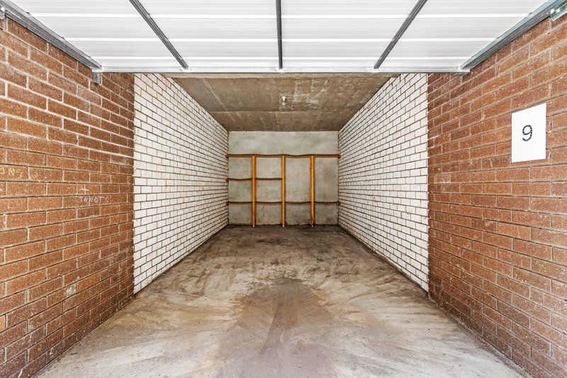 Photo - 9/68 Beach Road, Bondi Beach NSW 2026 - Image 6