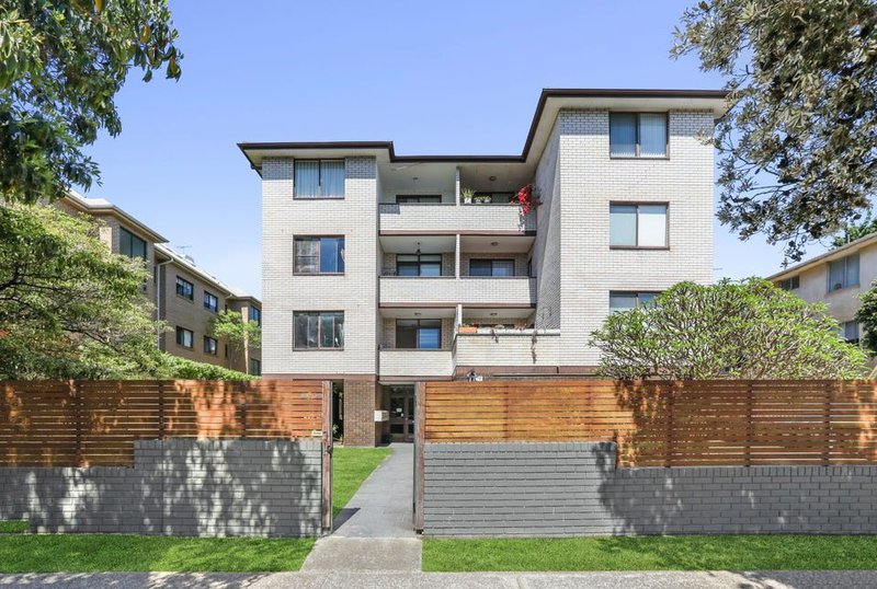 Photo - 9/68 Beach Road, Bondi Beach NSW 2026 - Image 7