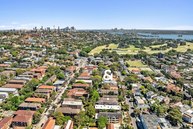 Photo - 9/68 Beach Road, Bondi Beach NSW 2026 - Image 9