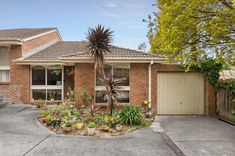Photo - 9/68 Brown Street, Heidelberg VIC 3084 - Image 1