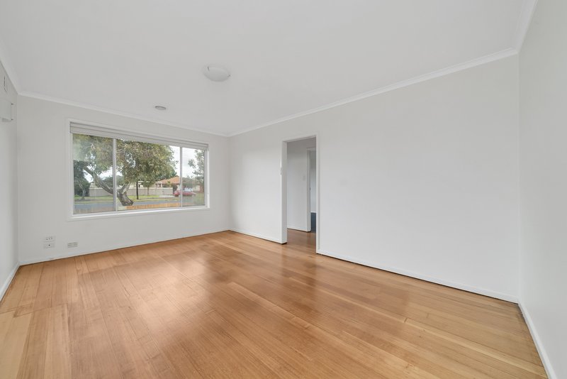 Photo - 96A Heaths Road, Hoppers Crossing VIC 3029 - Image 6