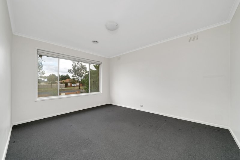 Photo - 96A Heaths Road, Hoppers Crossing VIC 3029 - Image 8