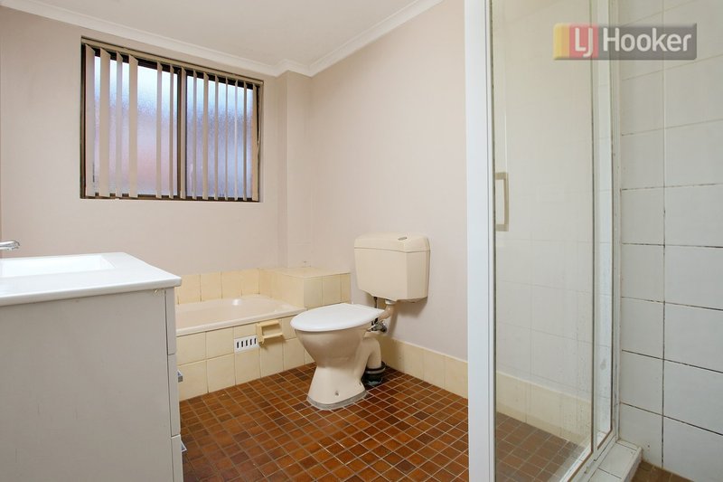 Photo - 9/7 Boyd Street, Blacktown NSW 2148 - Image 5