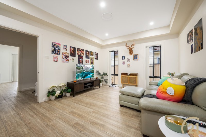 Photo - 97 Brenan Street, Smithfield NSW 2164 - Image 3