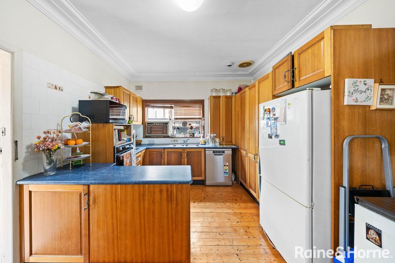 Photo - 97 Briens Road, Northmead NSW 2152 - Image 4