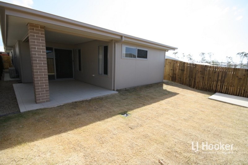 Photo - 97 Buxton Avenue, Yarrabilba QLD 4207 - Image 3