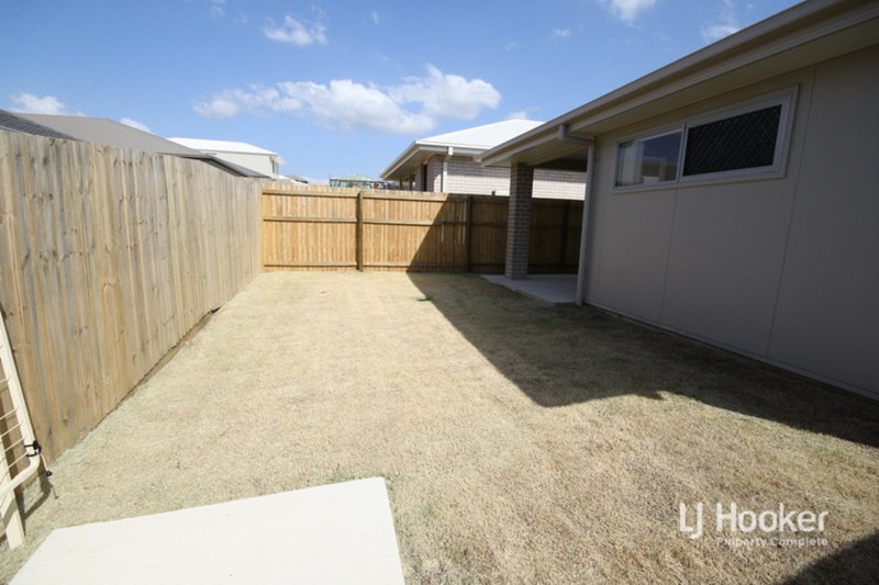 Photo - 97 Buxton Avenue, Yarrabilba QLD 4207 - Image 14