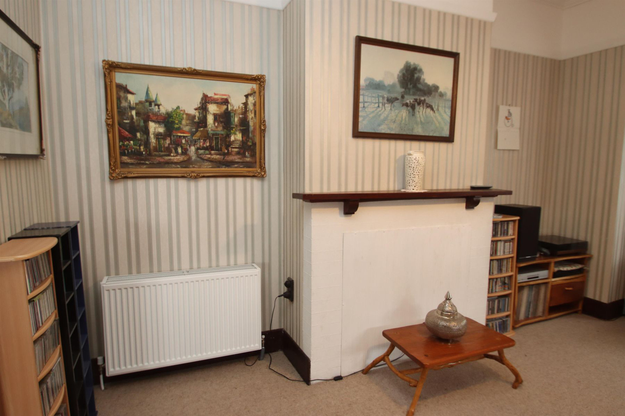 4-bedroom house at 97 Cowper Street, Tenterfield, NSW 2372, Tenterfield, New South Wales