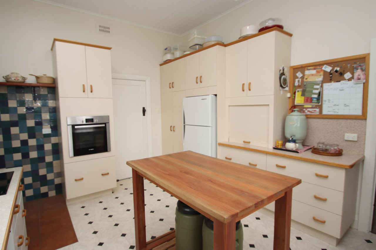 4-bedroom house at 97 Cowper Street, Tenterfield, NSW 2372, Tenterfield, New South Wales