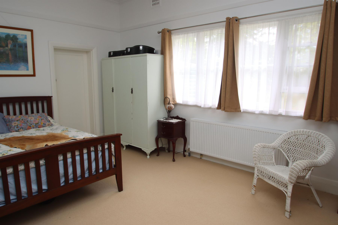 4-bedroom house at 97 Cowper Street, Tenterfield, NSW 2372, Tenterfield, New South Wales