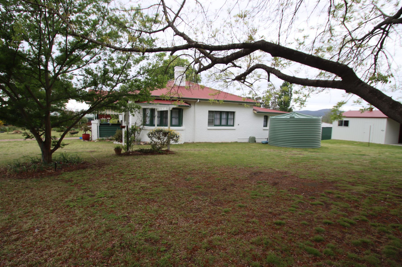 4-bedroom house at 97 Cowper Street, Tenterfield, NSW 2372, Tenterfield, New South Wales