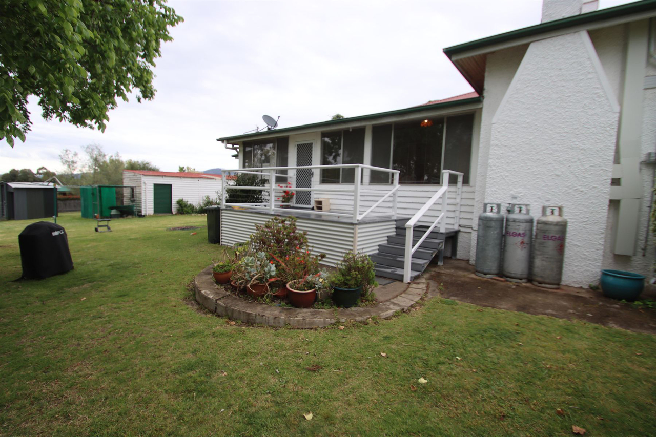 4-bedroom house at 97 Cowper Street, Tenterfield, NSW 2372, Tenterfield, New South Wales