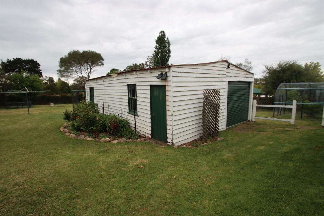 4-bedroom house at 97 Cowper Street, Tenterfield, NSW 2372, Tenterfield, New South Wales
