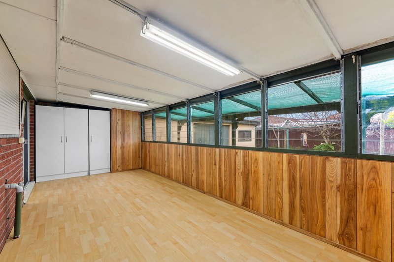 Photo - 97 Darebin Drive, Thomastown VIC 3074 - Image 9