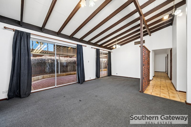Photo - 97 Dorothy Street, Gosnells WA 6110 - Image 5