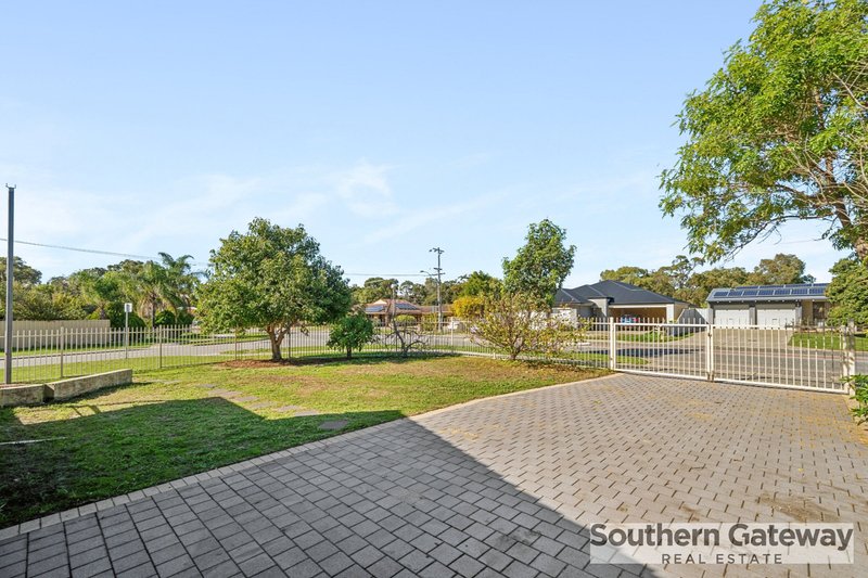 Photo - 97 Dorothy Street, Gosnells WA 6110 - Image 29
