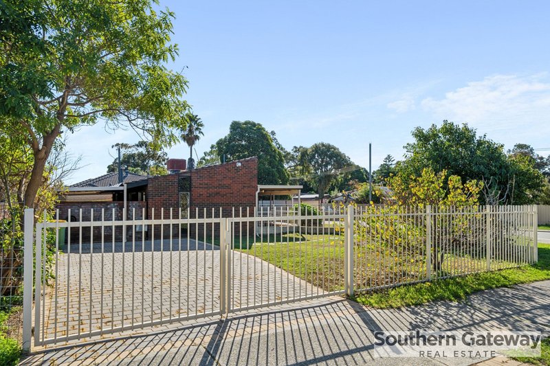 Photo - 97 Dorothy Street, Gosnells WA 6110 - Image 31