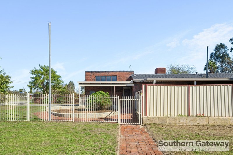Photo - 97 Dorothy Street, Gosnells WA 6110 - Image 33