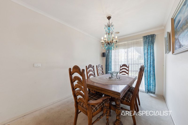 Photo - 97 Ebony Drive, Pakenham VIC 3810 - Image 4