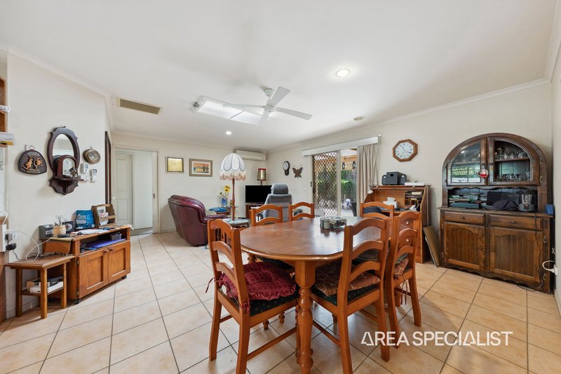 Photo - 97 Ebony Drive, Pakenham VIC 3810 - Image 10