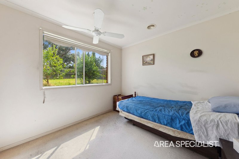 Photo - 97 Ebony Drive, Pakenham VIC 3810 - Image 12