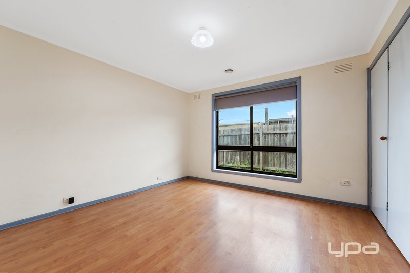 Photo - 97 Fairfax Circuit, Albanvale VIC 3021 - Image 7