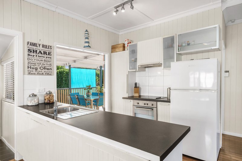 Photo - 97 Kamarin Street, Manly West QLD 4179 - Image 7