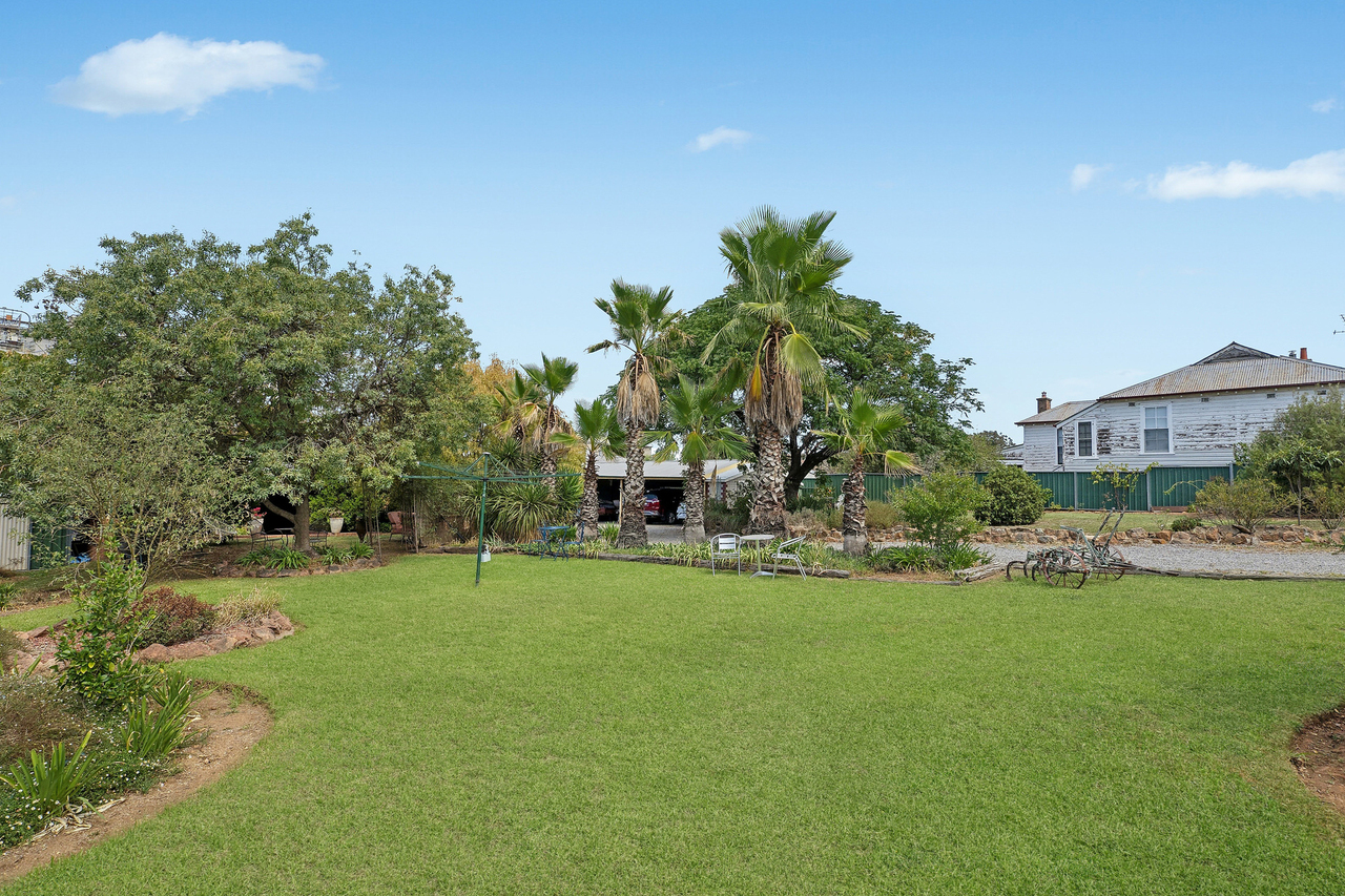 9-bedroom house at 97-99 KIEWA STREET, Manildra NSW 2865, Cabonne, New South Wales