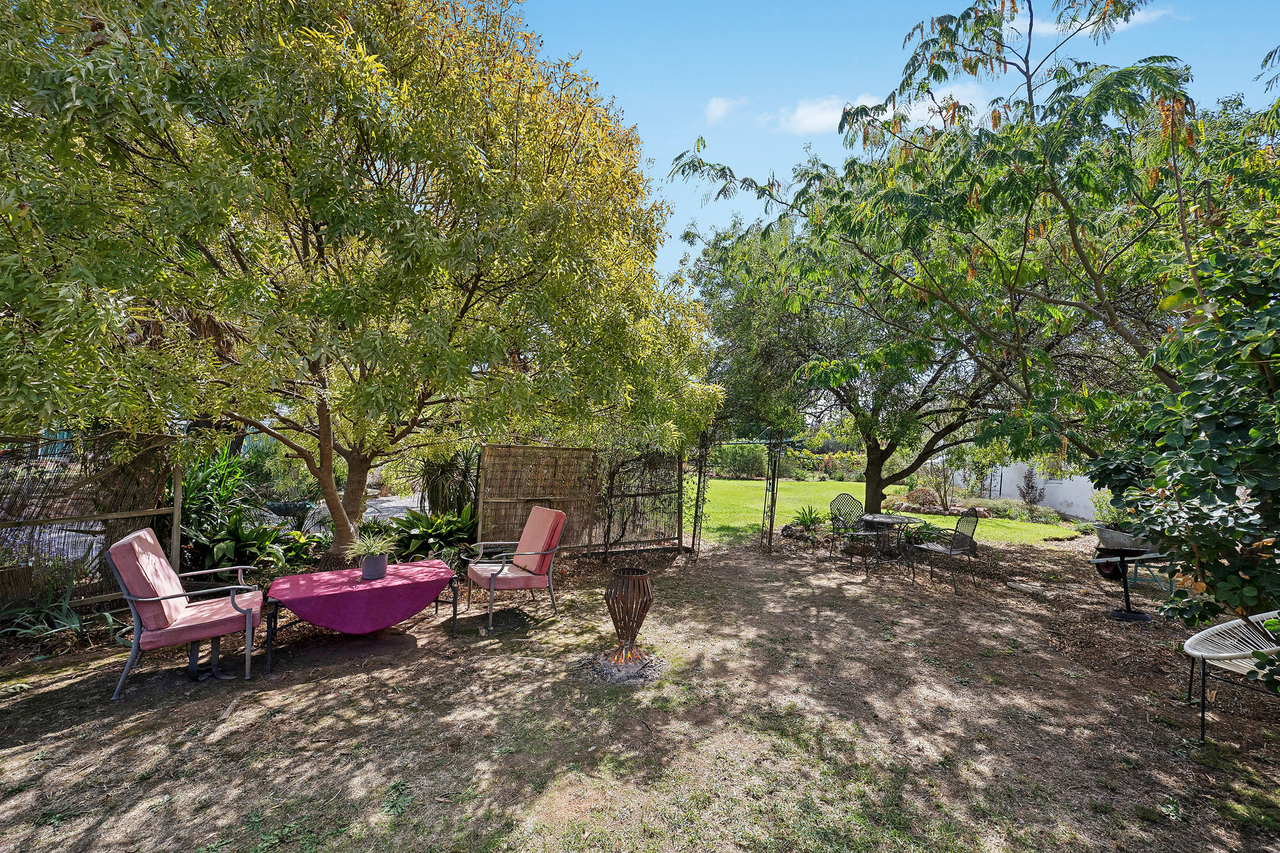 9-bedroom house at 97-99 KIEWA STREET, Manildra NSW 2865, Cabonne, New South Wales