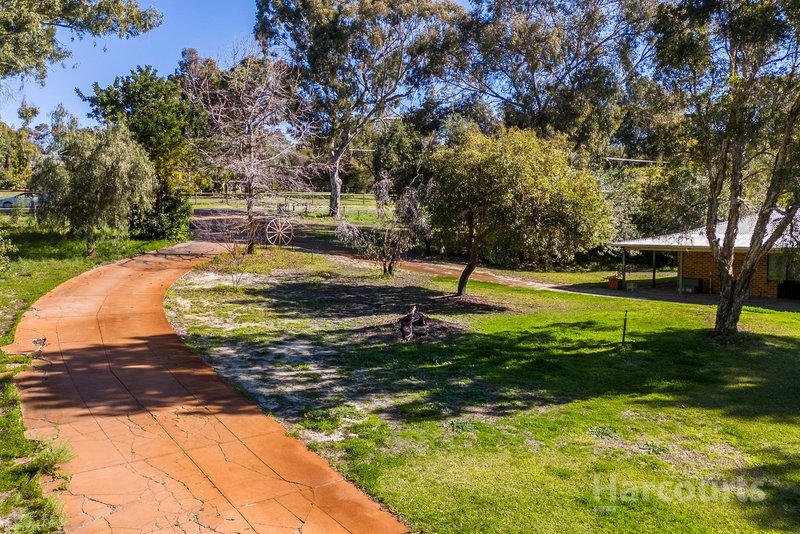 Photo - 97 Lee-Steere Drive, Mariginiup WA 6078 - Image 13