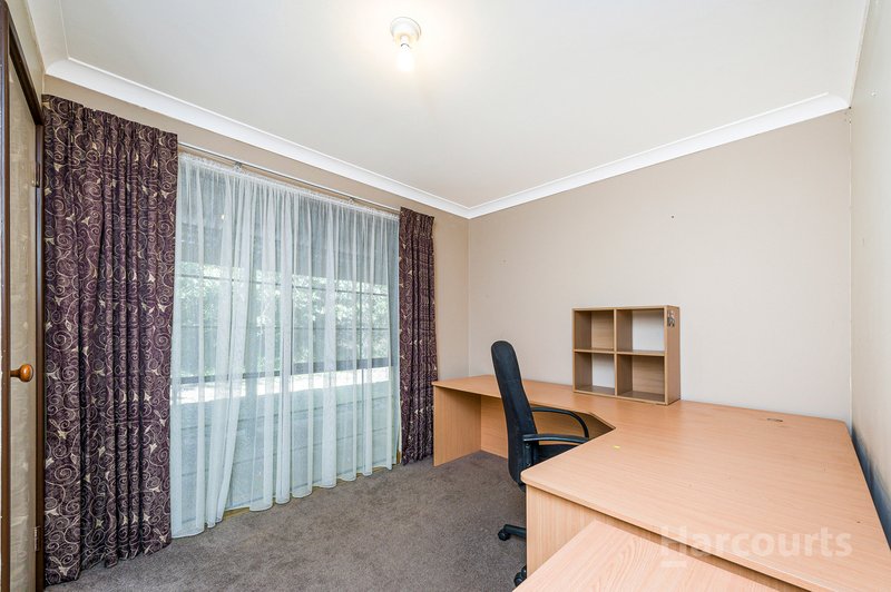 Photo - 97 Lee-Steere Drive, Mariginiup WA 6078 - Image 14