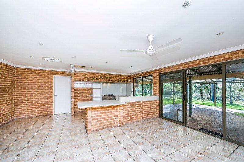Photo - 97 Lee-Steere Drive, Mariginiup WA 6078 - Image 17