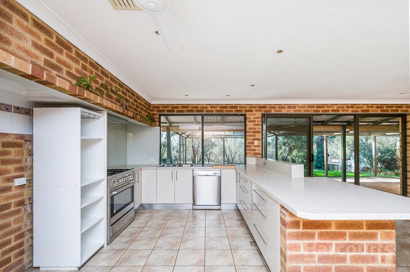 Photo - 97 Lee-Steere Drive, Mariginiup WA 6078 - Image 18