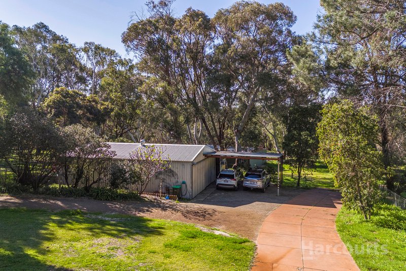 Photo - 97 Lee-Steere Drive, Mariginiup WA 6078 - Image 25