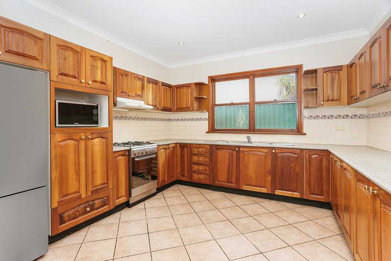 Photo - 97 Mackenzie Street, Concord West NSW 2138 - Image 4