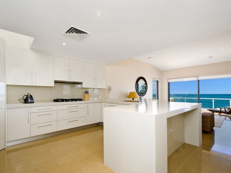 Photo - 97 Narrabeen Park Parade, Mona Vale NSW 2103 - Image 4