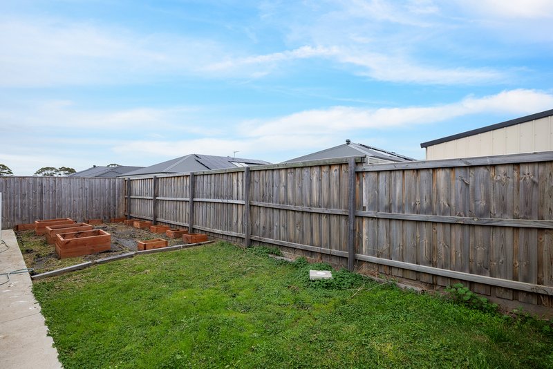 Photo - 97 Pembrey Loop, Cowes VIC 3922 - Image 13