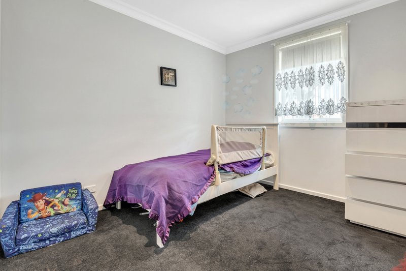 Photo - 97 Ravenhill Boulevard, Roxburgh Park VIC 3064 - Image 13