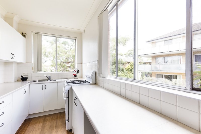 Photo - 9/7 Richmond Avenue, Dee Why NSW 2099 - Image 2