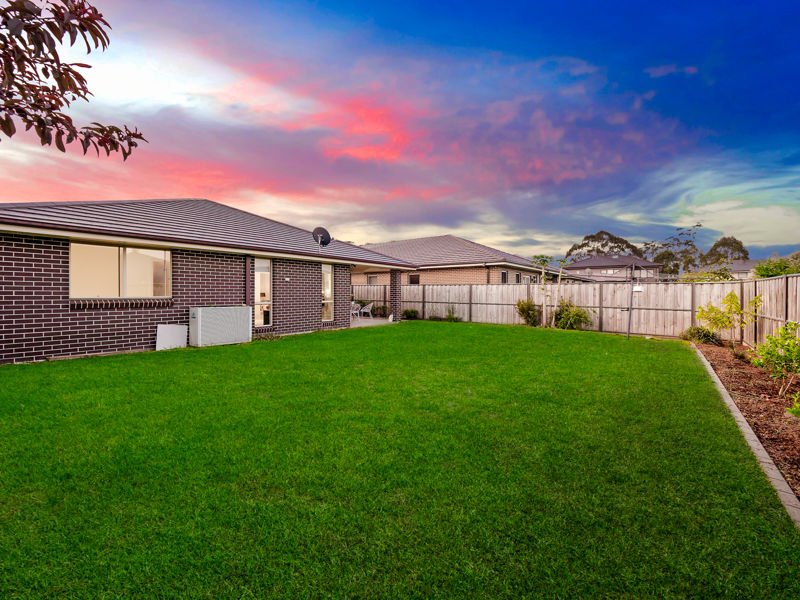 Photo - 97 Ridgeline Drive, The Ponds NSW 2769 - Image 12