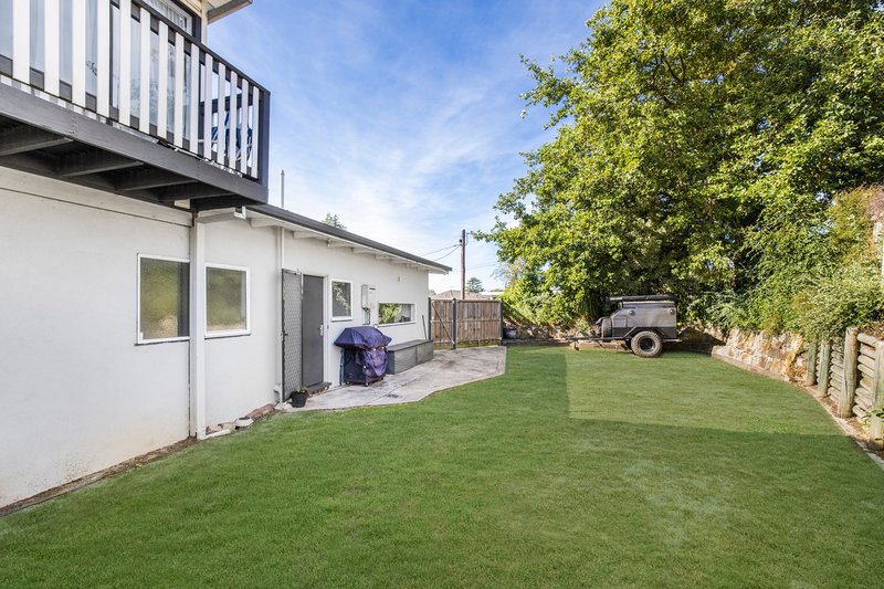 Photo - 97 Shanahan Parade, Newborough VIC 3825 - Image 10