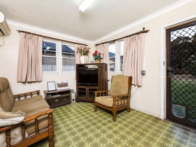 Photo - 97 Sherwood Street, Revesby NSW 2212 - Image 4