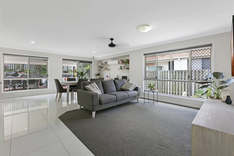 Photo - 97 Swanton Drive, Mudgeeraba QLD 4213 - Image 10