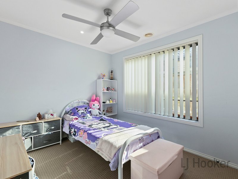 Photo - 9/7 Syme Road, Pakenham VIC 3810 - Image 9