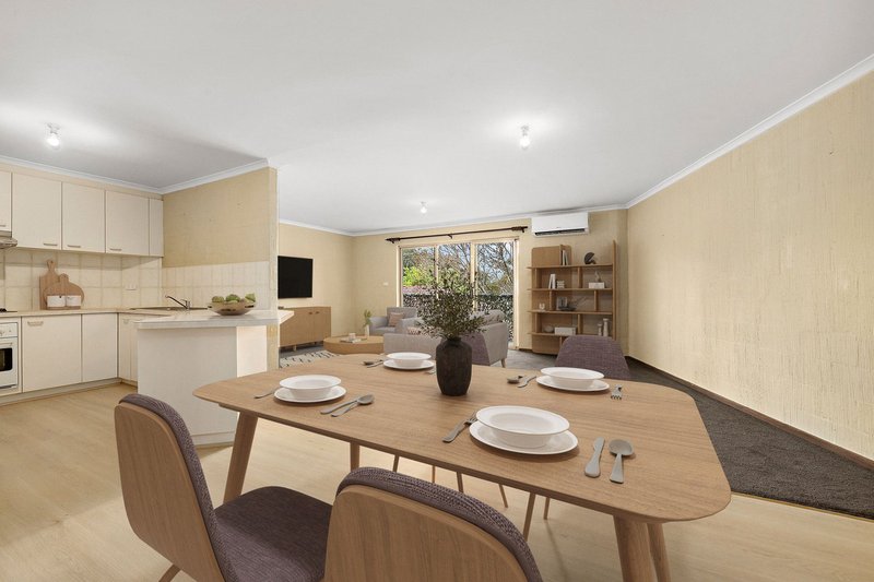 Photo - 9/7 Tenison-Woods Circuit, Bonython ACT 2905 - Image 4